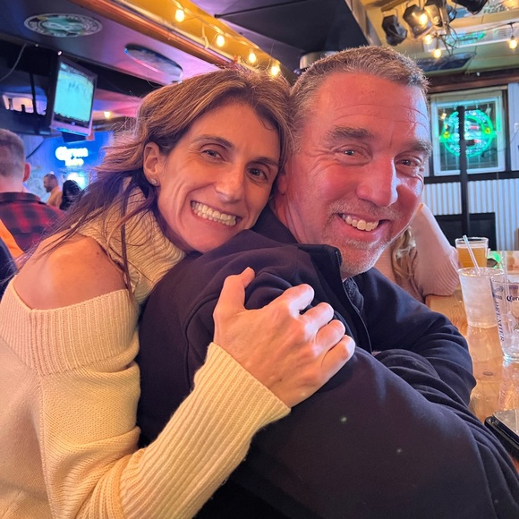 Meet your Posher, Nicole - Picture 2 of 5